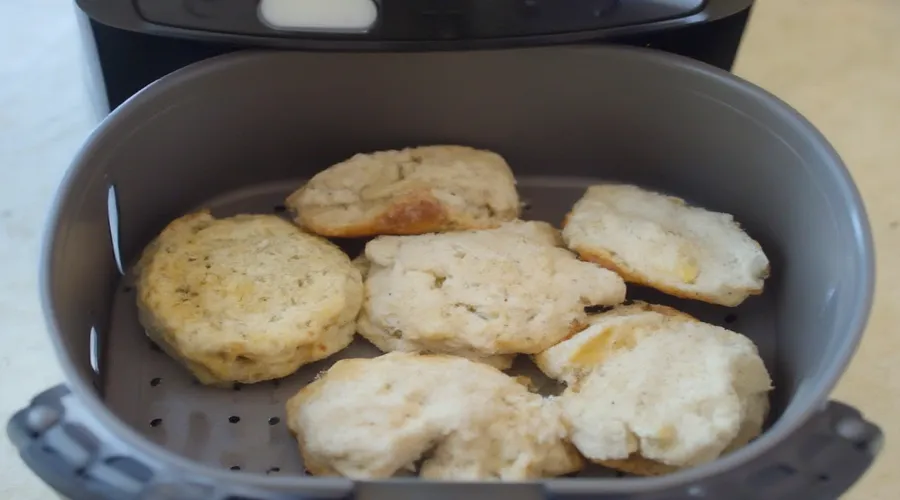 How Long to Cook Biscuits in Air Fryer